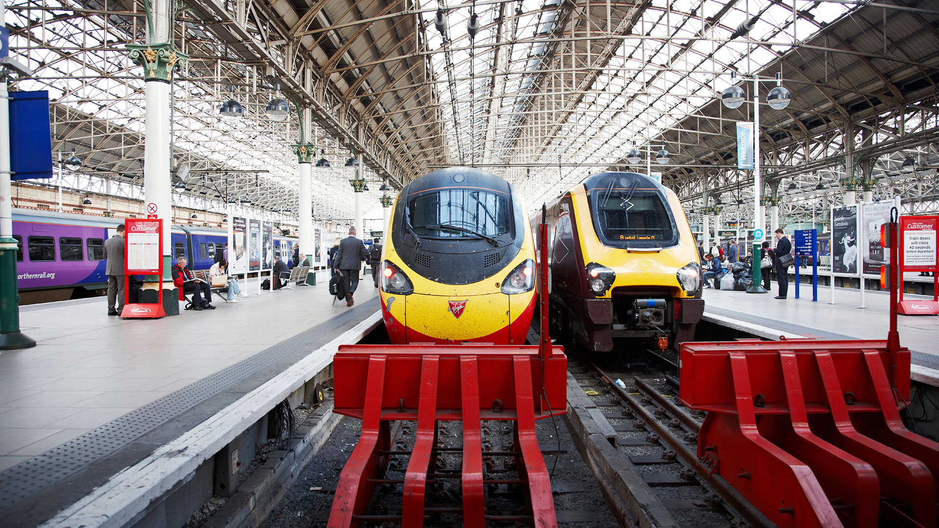 To and From The Airport East Midlands Airport